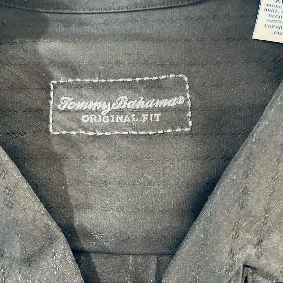 Tommy Bahama Panel Back Camp Shirt - Picture 3 of 9